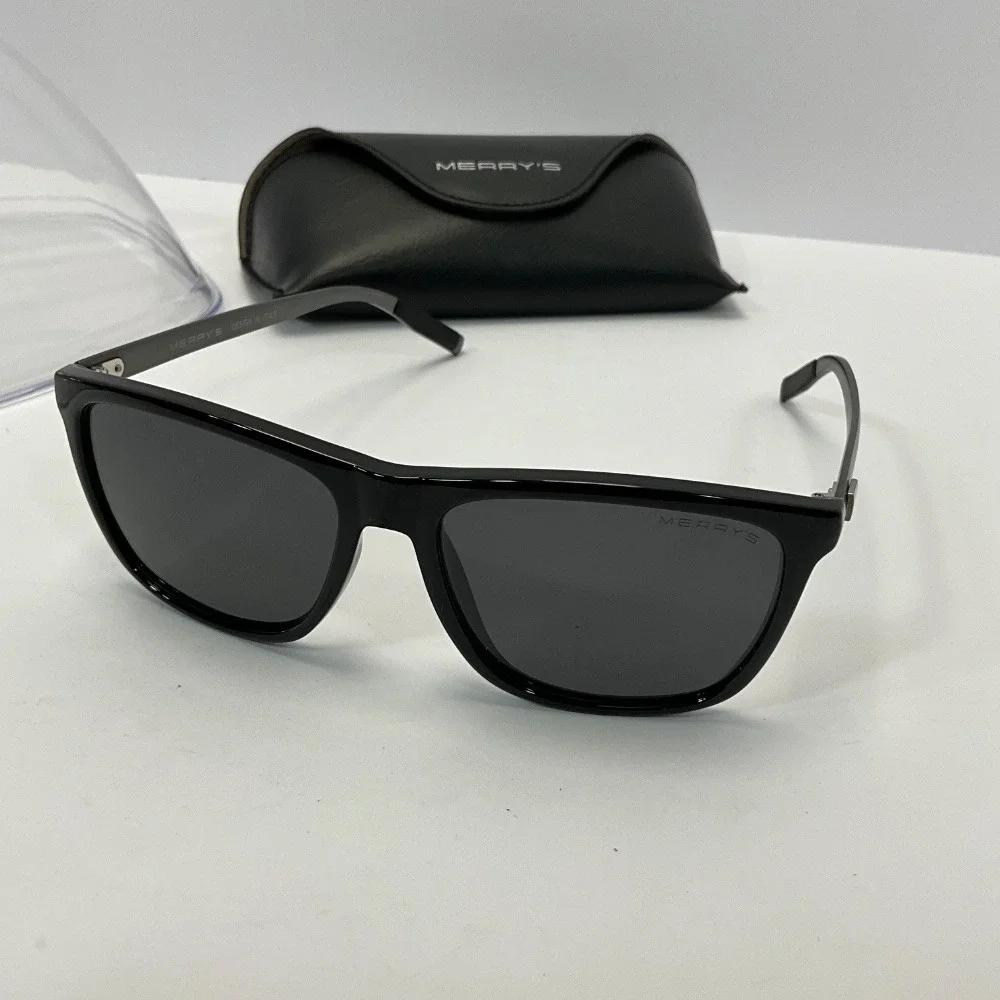 Merry's S8286 Sunglasses Classic Rectangular Frame Designer‎ Shades Women